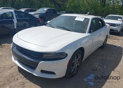 2015 Dodge Charger Sxt z USA, uszkodzony, nr VIN 2C3CDXJG3FH746246